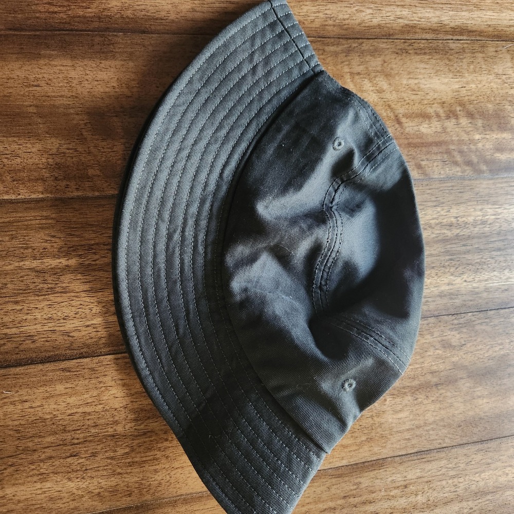 Hudson Bay Canada Bucket Hat Grey Cotton Unisex‎ Adults - Picture 2 of 5